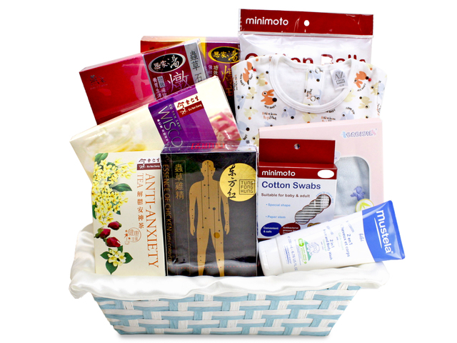 New Born Baby Gift - Baby & Mum Health Hamper (1) - L87411 Photo